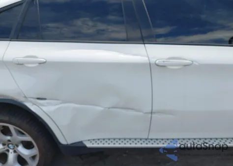 2013 BMW X6 xDrive35I z USA, uszkodzony, nr VIN 5UXFG2C53DL783360